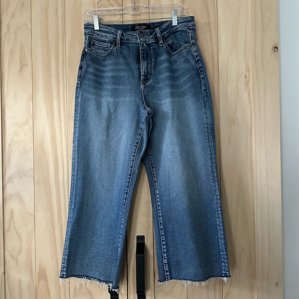 Judy Blue Wide Leg Crop Jeans